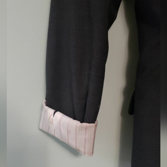 Aritzia Talula Grey Blazer - Picture 5 of 10